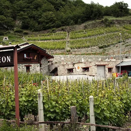 Alloggio per agriturismo Agriturismo La Vrille